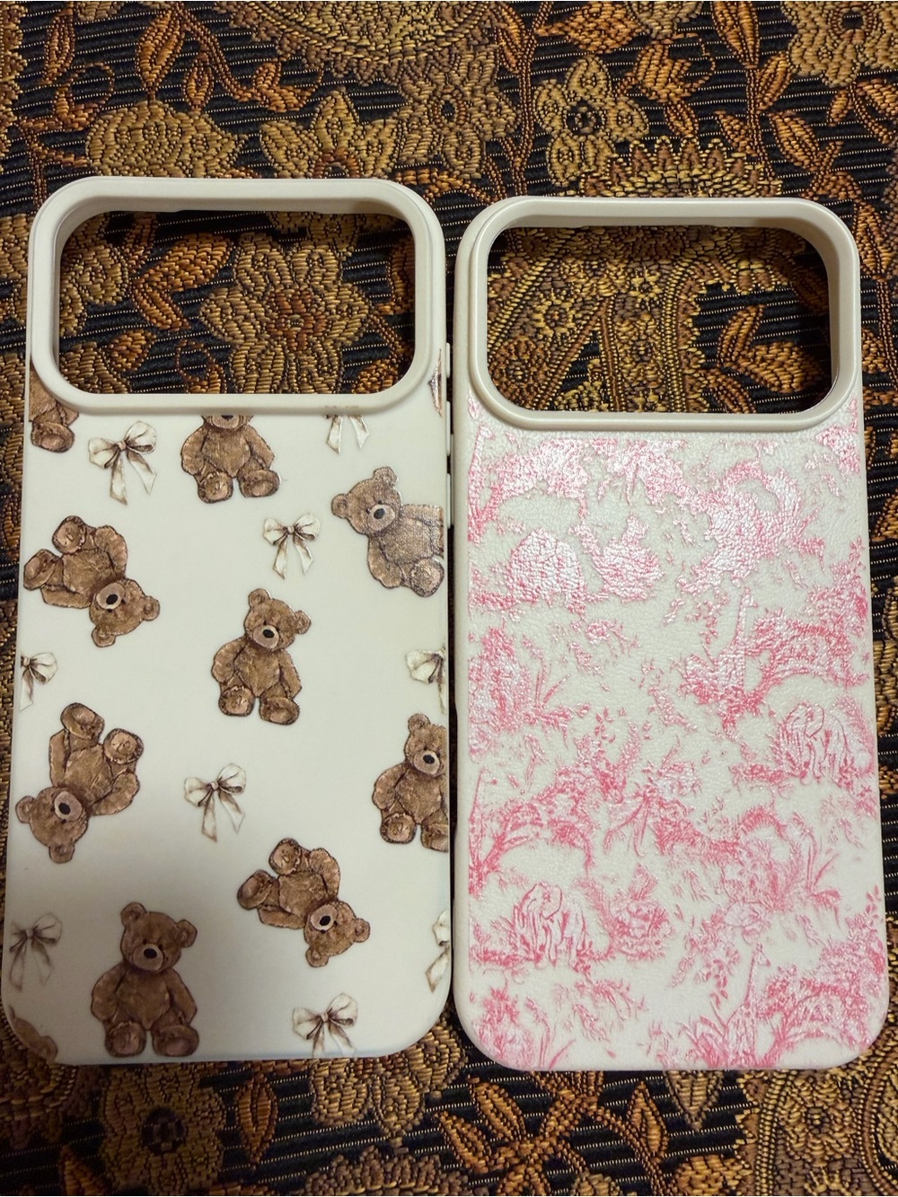 White Teddy & Pink Pattern Phone Case Duo - iPhone 17 pro max